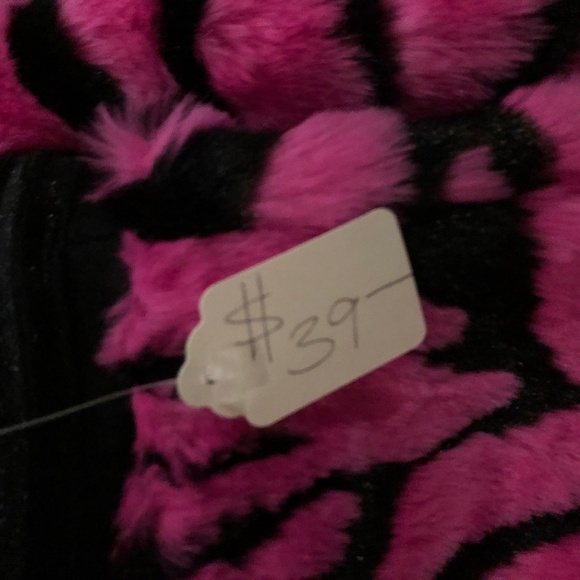 Fluffies and Fluffy Leg Warmers - Picture 4 of 4